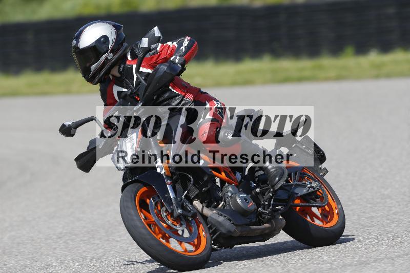 Archiv-2025/09 22.04.2025 Cornu Master School ADR/gruen-vert/36